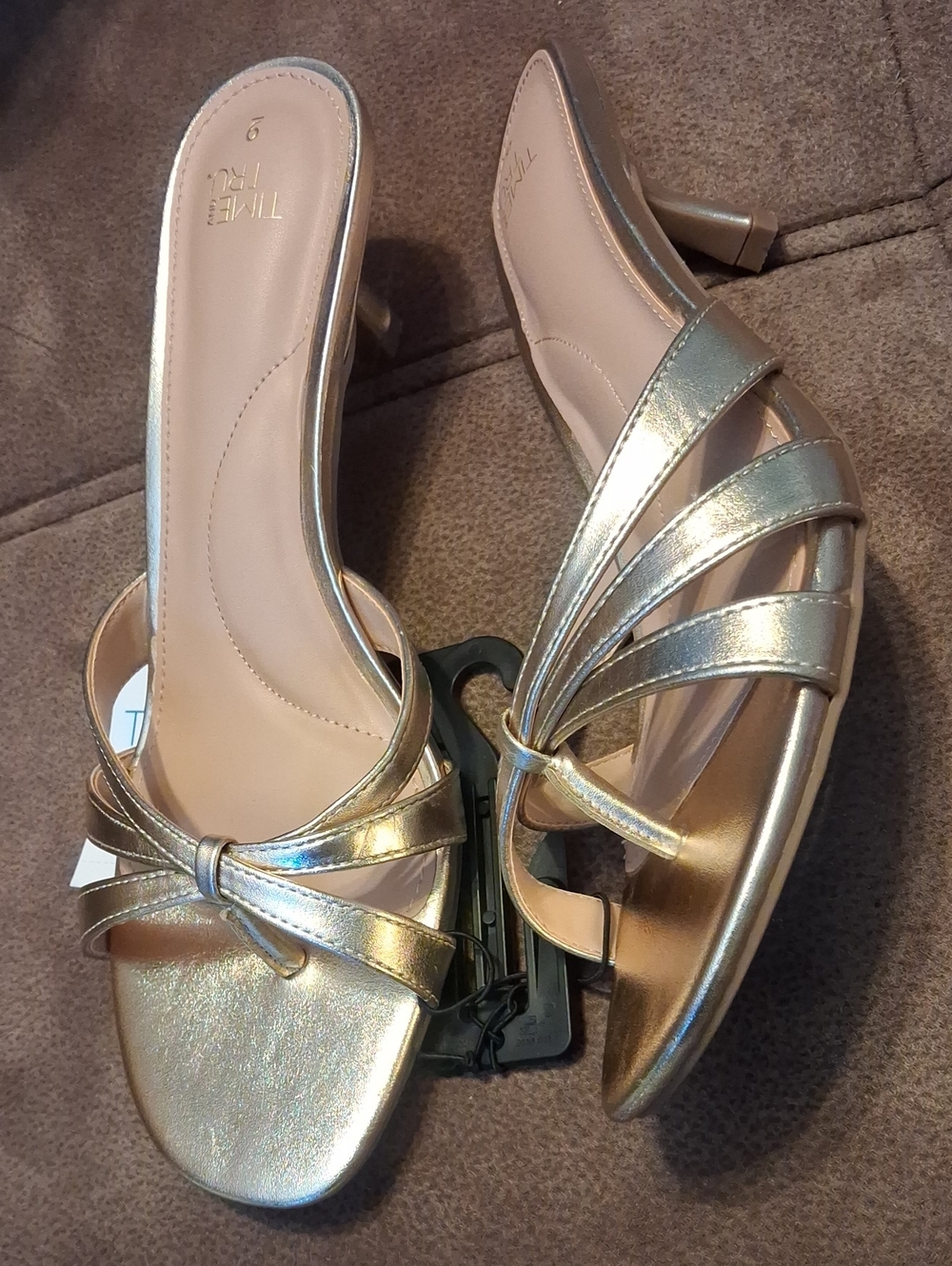 Time And Tru Metallic Gold Women’s Slide Kitten Heel Sandals - Size 9